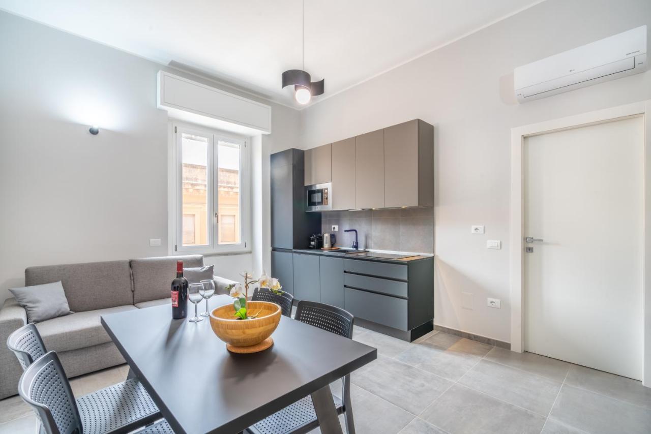 Kuzu Apts - City Center - Wifi Ac Tv Apartman Cagliari Kültér fotó