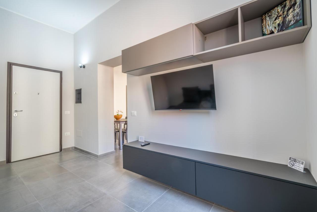 Kuzu Apts - City Center - Wifi Ac Tv Apartman Cagliari Kültér fotó