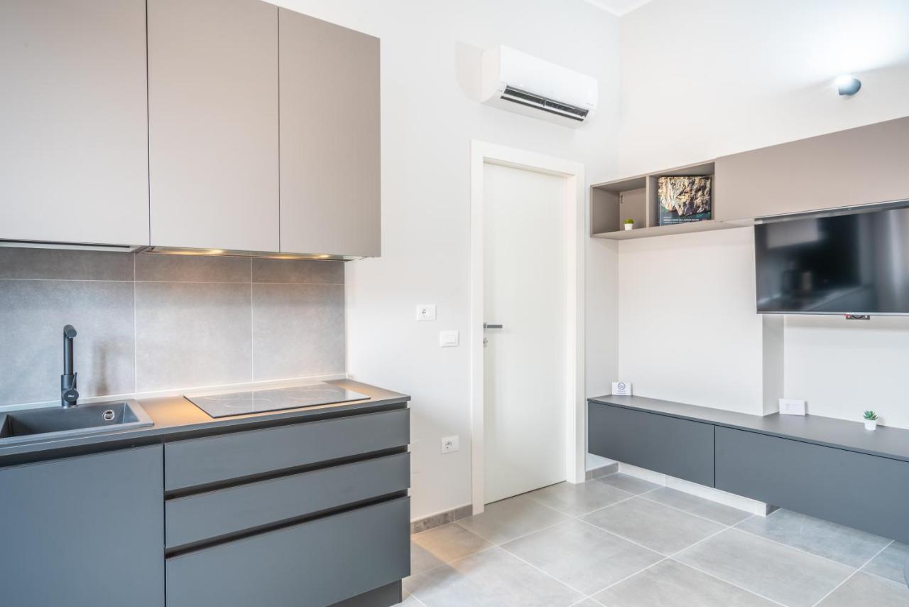 Kuzu Apts - City Center - Wifi Ac Tv Apartman Cagliari Kültér fotó