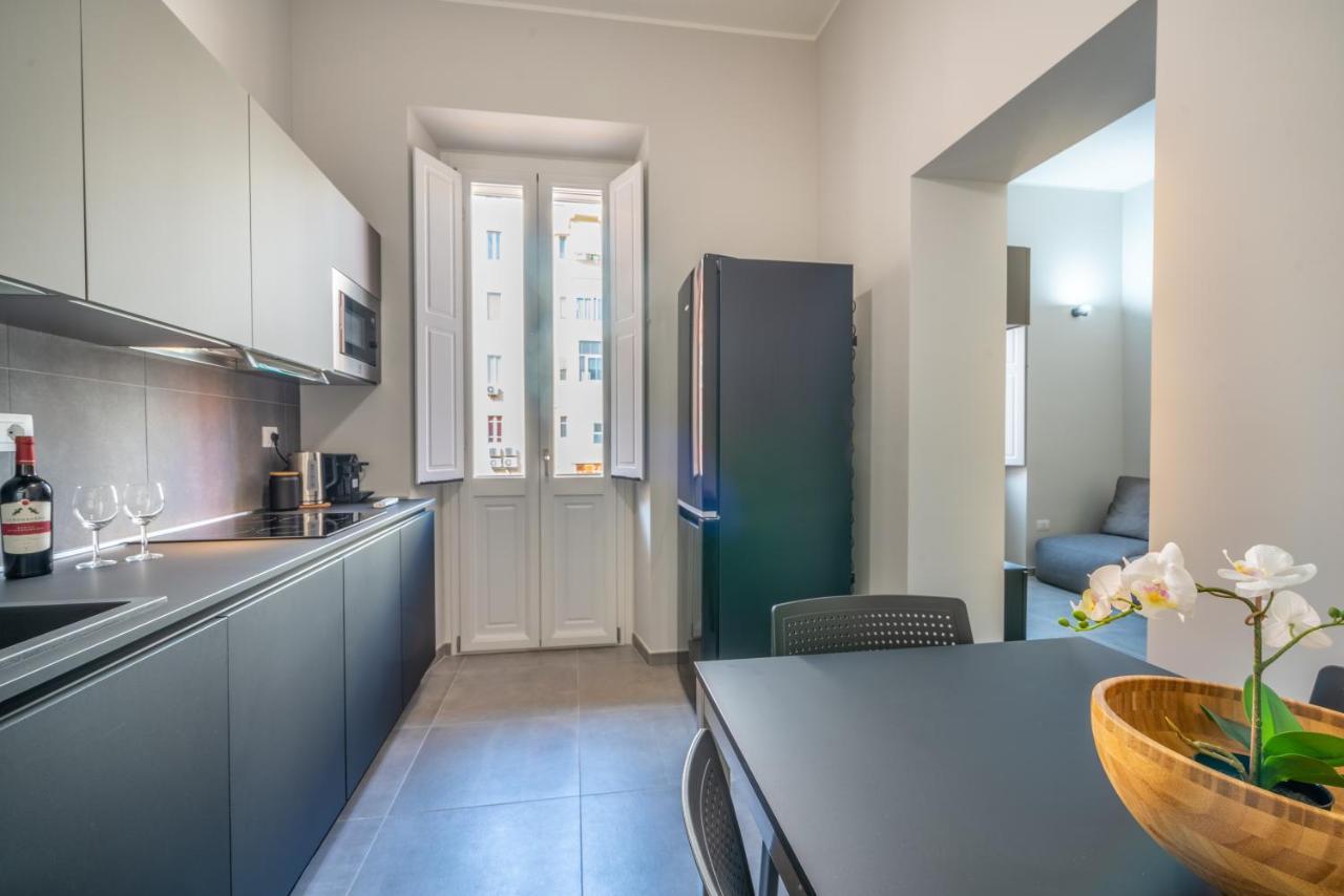 Kuzu Apts - City Center - Wifi Ac Tv Apartman Cagliari Kültér fotó