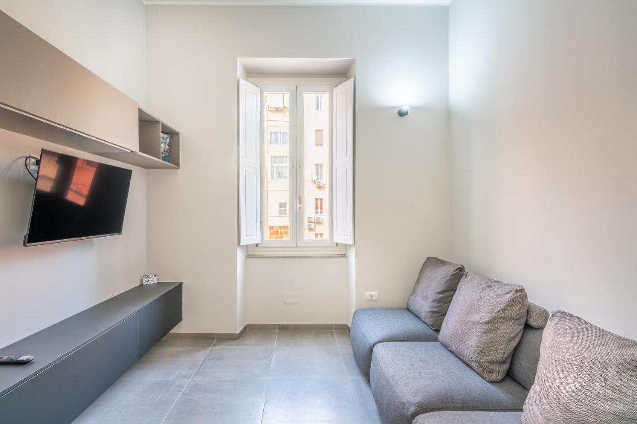 Kuzu Apts - City Center - Wifi Ac Tv Apartman Cagliari Kültér fotó